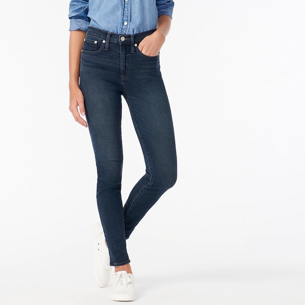 9" high-rise toothpick jean in Grey Lake wash